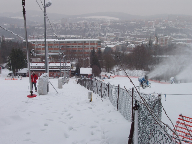 trasa vleku napravo budoucí snow park.JPG